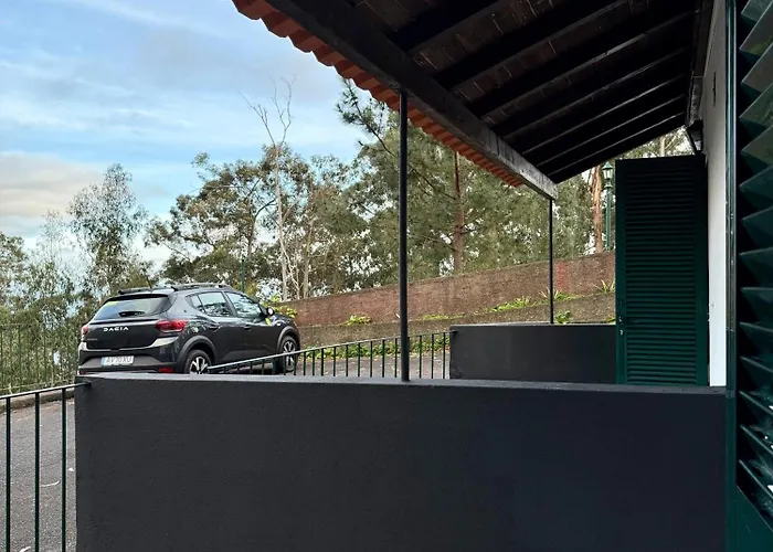 Con Estacionamiento Y Bano Privado 여관