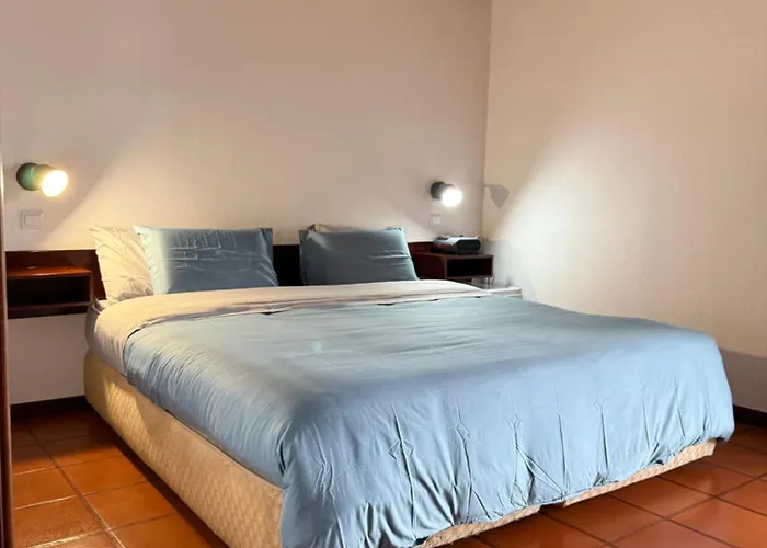 Con Estacionamiento Y Bano Privado * 푼샬