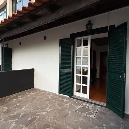 Con Estacionamiento Y Bano Privado Funchal