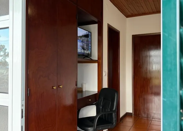 Con Estacionamiento Y Bano Privado